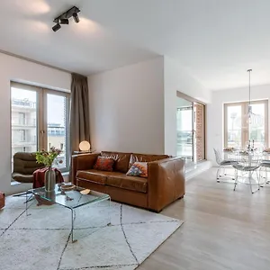  Apartment Huswell - Beautifully Decorated With Sunny Terrace